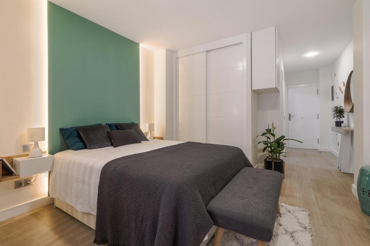 Flatguest Blue Sea - Canteras Beach - Balcony لاس بالماس دي غران كاناريا المظهر الخارجي الصورة